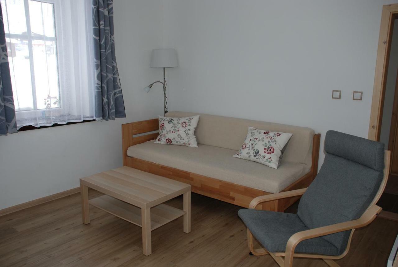 Apartman Raketa Pernink Ngoại thất bức ảnh